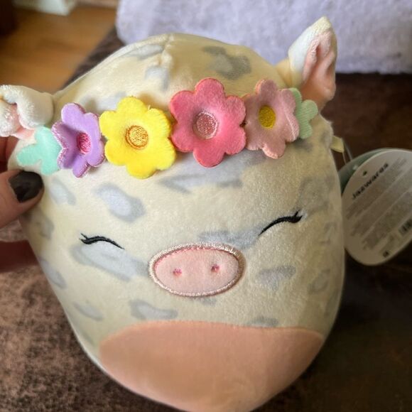 Squishmallows Rosie the Pig 8” Plush - Picture 3 of 6